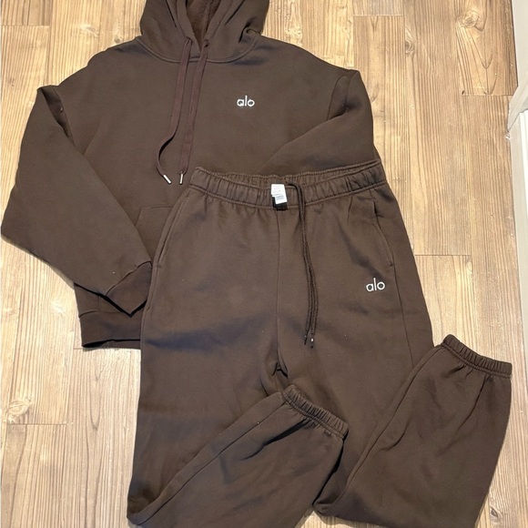 Alo Brown Hoodie and Sweatpants Set - Picture 1 of 4